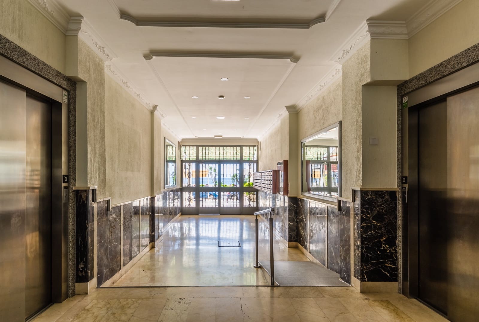 1 quarto Apartamento para arrendar em Almunecar - 625 € (Ref: 9022372)