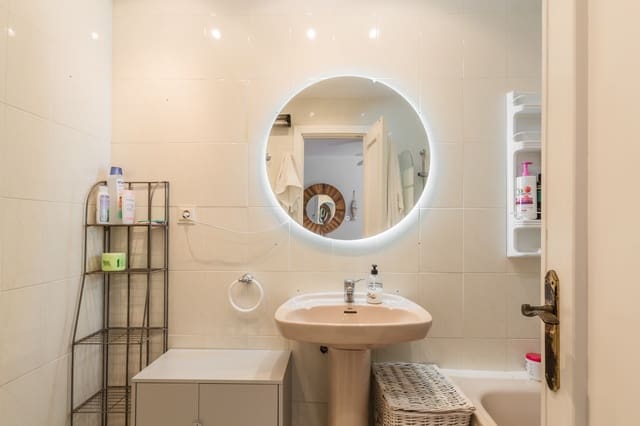 1 bedroom Apartment for rent in Almuñécar with garage - € 750 (Ref: 9103798)