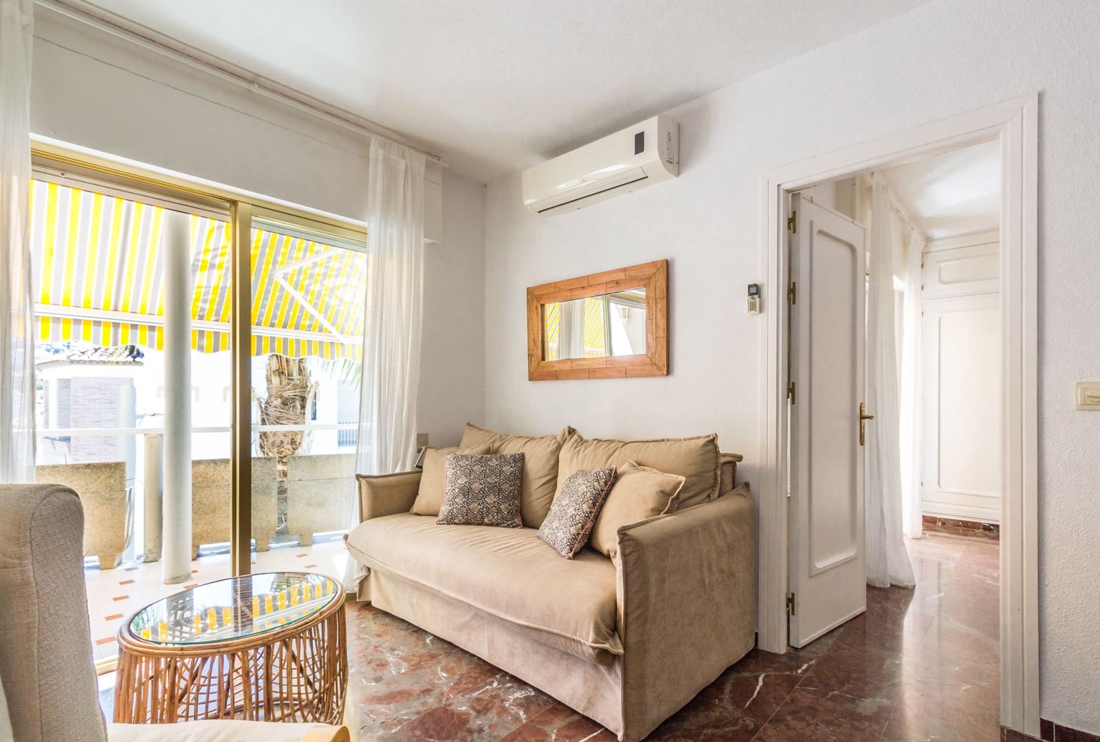 1 soveværelse Lejlighed til leje i Almunecar med garage - € 750 (Ref: 9103798)