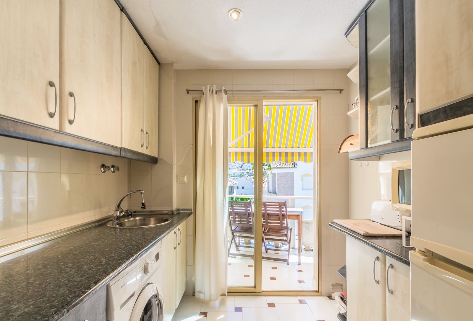 1 soveværelse Lejlighed til leje i Almunecar med garage - € 750 (Ref: 9103798)