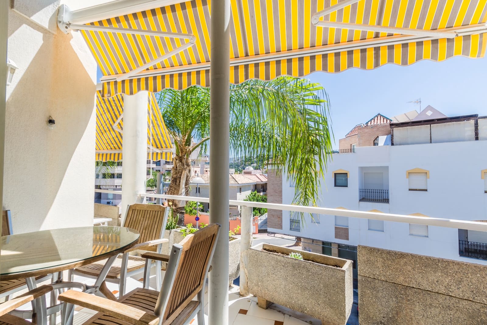 1 soveværelse Lejlighed til leje i Almunecar med garage - € 750 (Ref: 9103798)