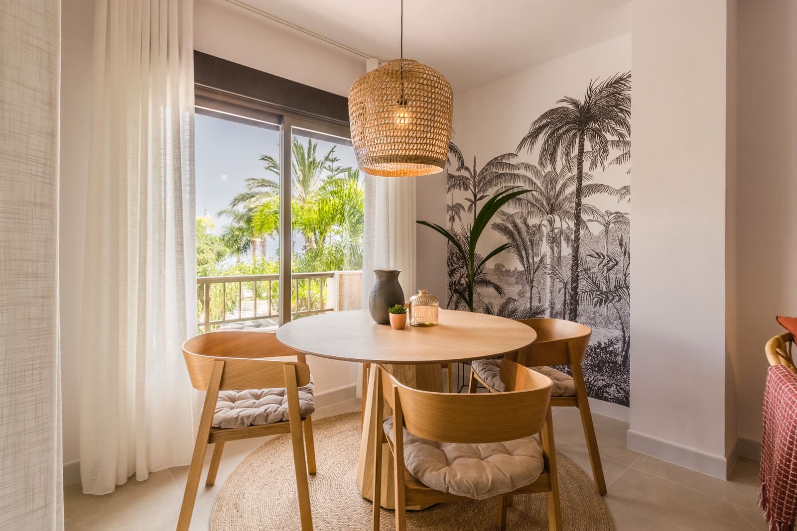 2 slaapkamer Appartement te huur in Almunecar met garage - € 1.000 (Ref: 9108067)