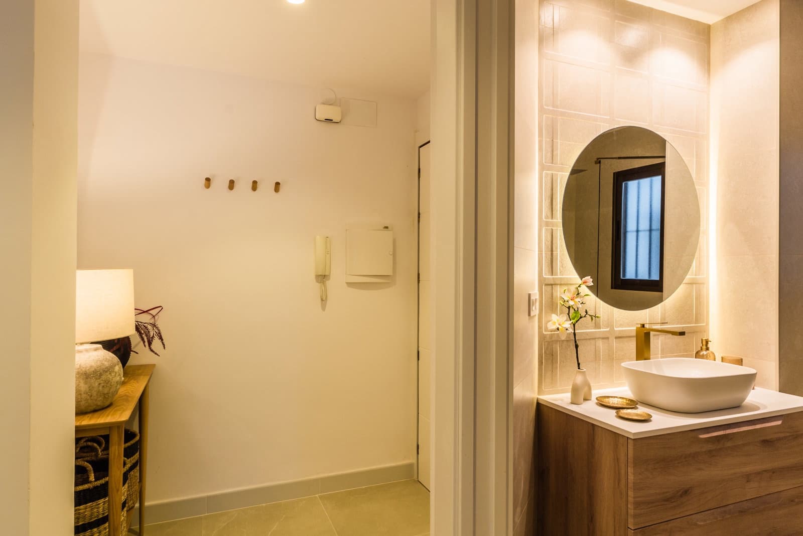 Appartement de 2 chambres à louer à Almunecar avec garage - 1 000 € (Ref: 9108067)