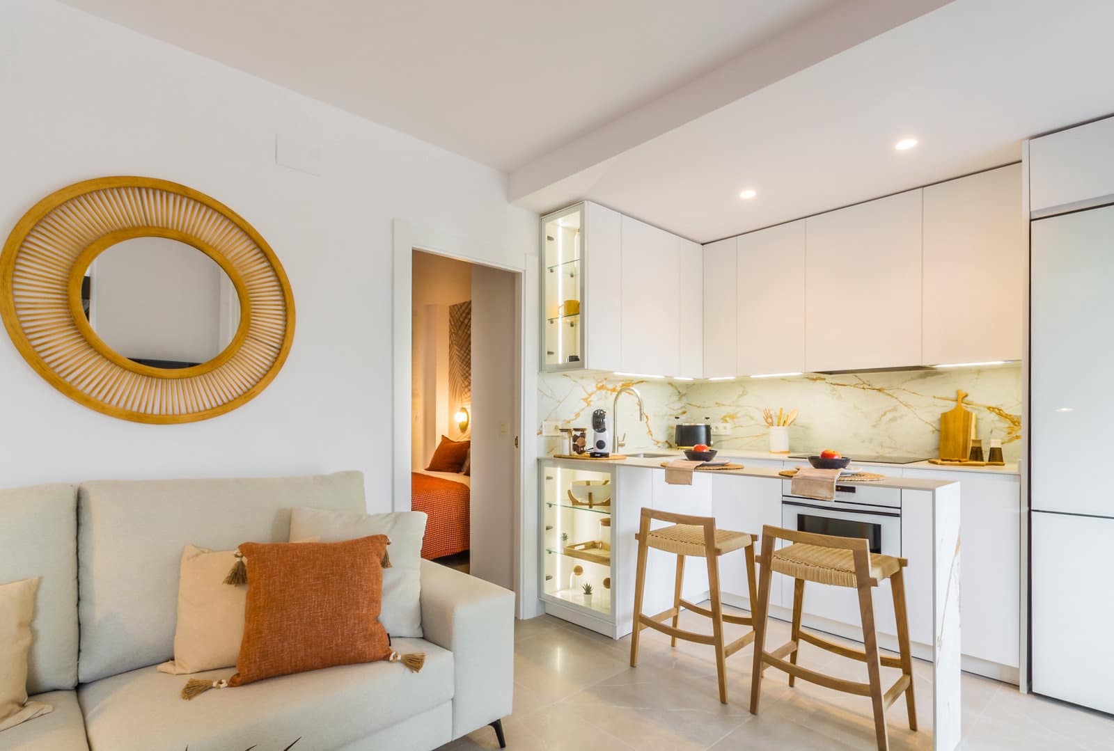 Appartement de 2 chambres à louer à Almunecar avec garage - 1 000 € (Ref: 9108067)