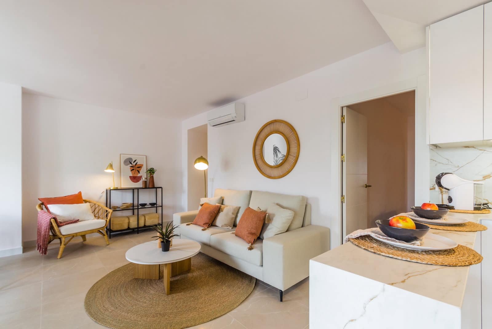 Appartement de 2 chambres à louer à Almunecar avec garage - 1 000 € (Ref: 9108067)