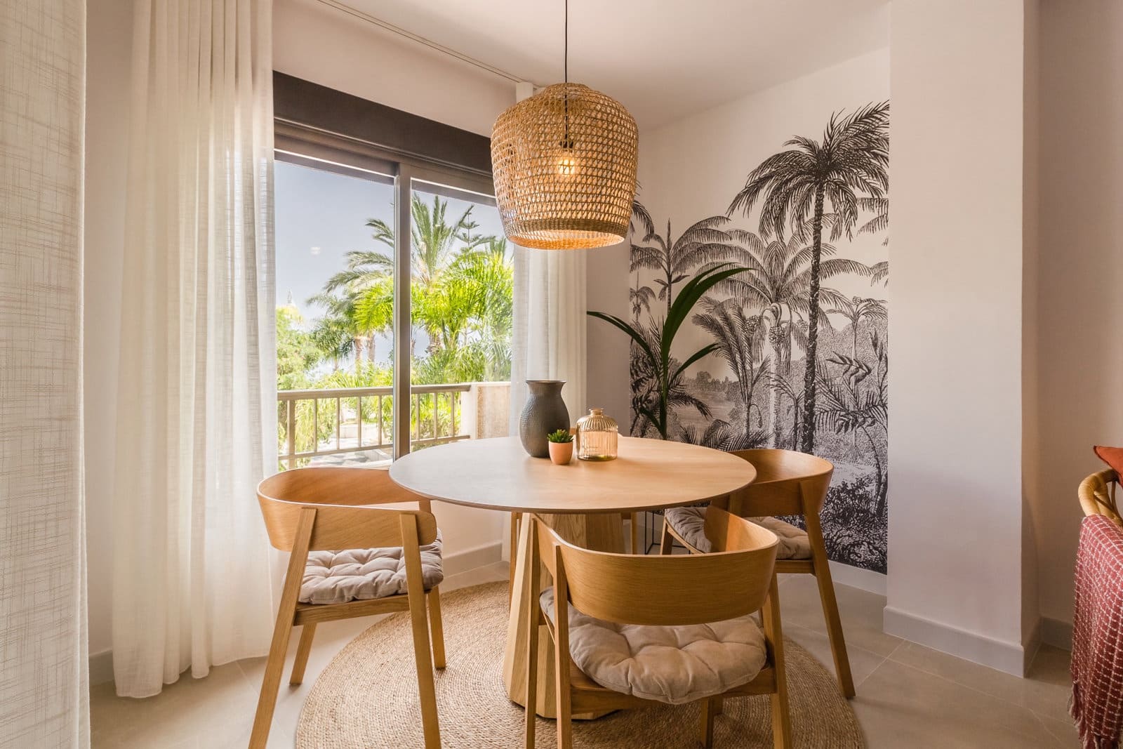 Appartement de 2 chambres à louer à Almunecar avec garage - 1 000 € (Ref: 9108067)
