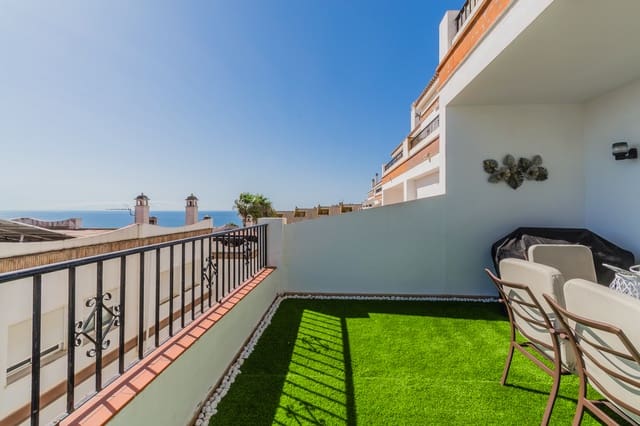 4 sovrum Radhus till salu i Manilva med pool garage - 495 000 € (Ref: 9109629)