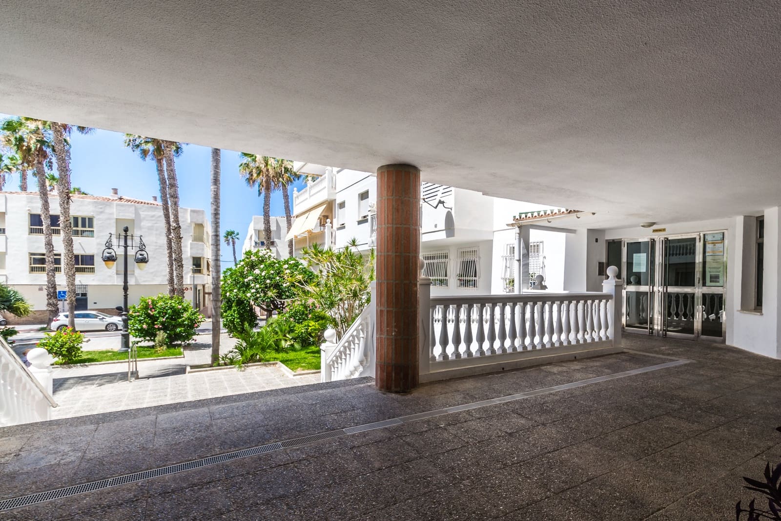 2 slaapkamer Appartement te huur in Almunecar met garage - € 950 (Ref: 9135179)