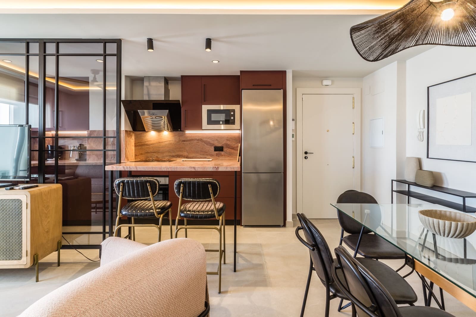 2 slaapkamer Appartement te huur in Almunecar met garage - € 950 (Ref: 9135179)