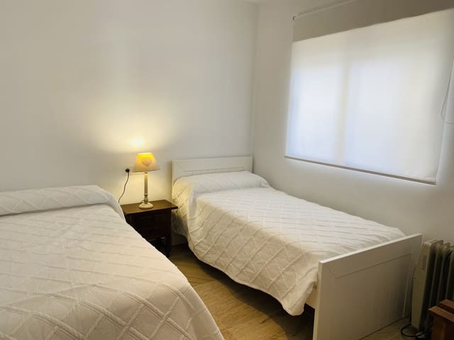 Apartamento de 3 habitaciones en Almuñécar en alquiler con garaje - 950 € (Ref: 9190687)