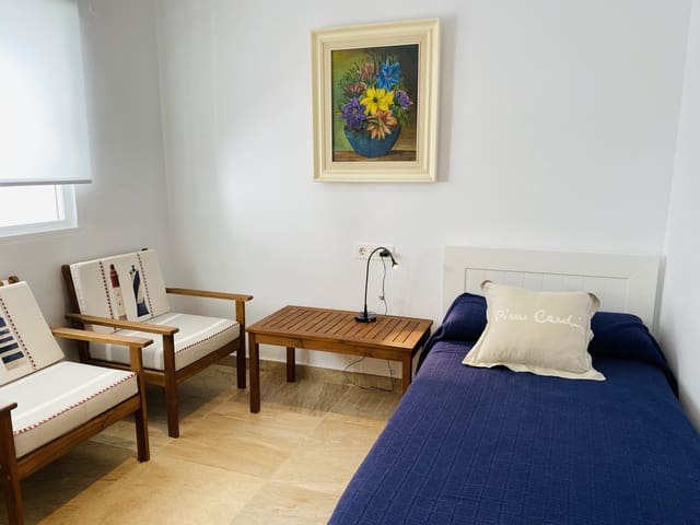 Apartamento de 3 habitaciones en Almuñécar en alquiler con garaje - 950 € (Ref: 9190687)