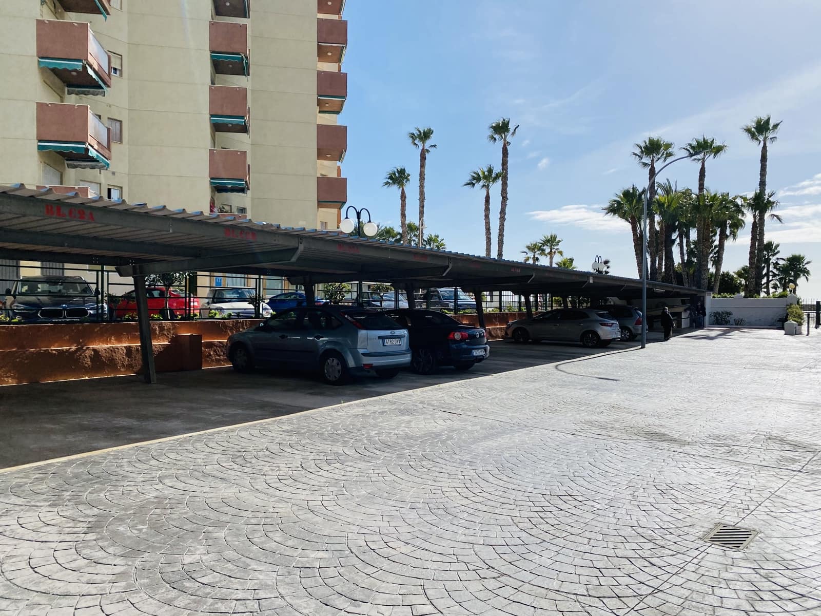 3 bedroom Apartment for rent in Almunecar with garage - € 950 (Ref: 9190687)