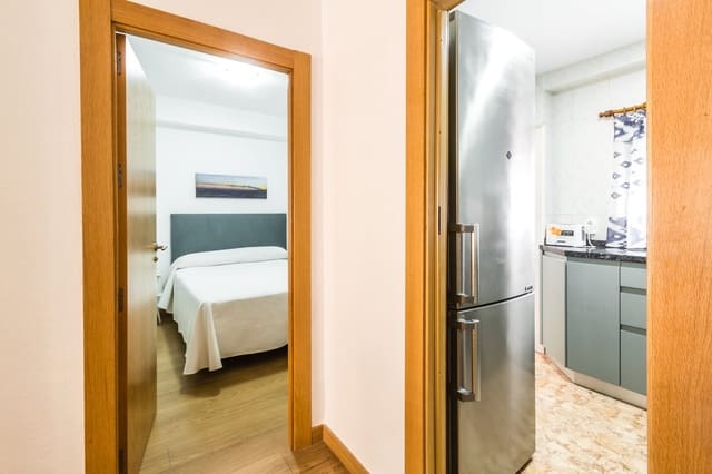 3 soveværelse Lejlighed til leje i Almuñécar - € 800 (Ref: 9195088)