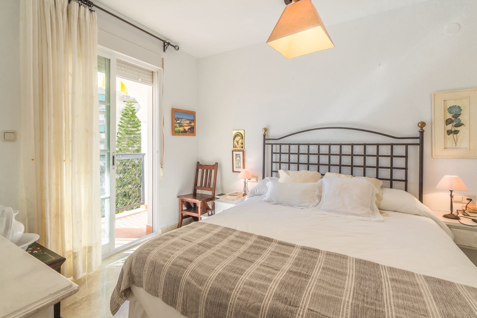 3 soveværelse Lejlighed til leje i Almunecar med garage - € 950 (Ref: 9216261)