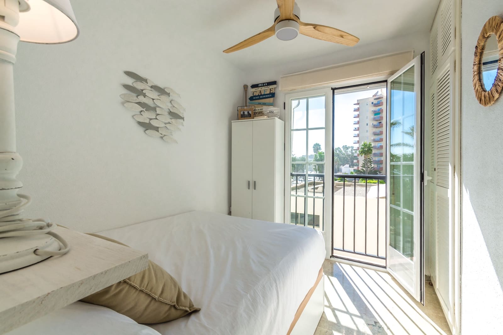 3 soveværelse Lejlighed til leje i Almunecar med garage - € 950 (Ref: 9216261)