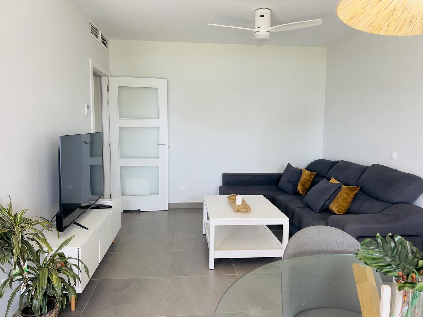 2 soveværelse Lejlighed til leje i Almunecar med swimmingpool garage - € 1.000 (Ref: 9265070)