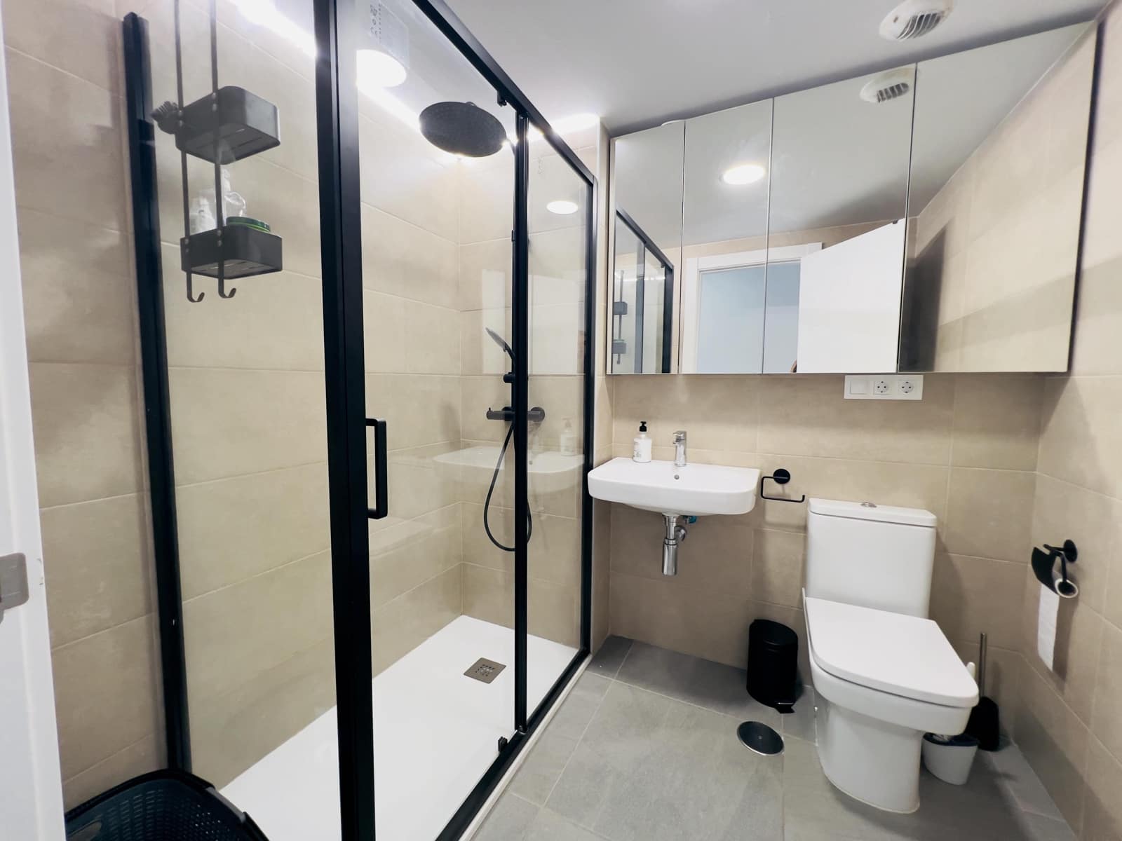 2 soveværelse Lejlighed til leje i Almunecar med swimmingpool garage - € 1.000 (Ref: 9265070)