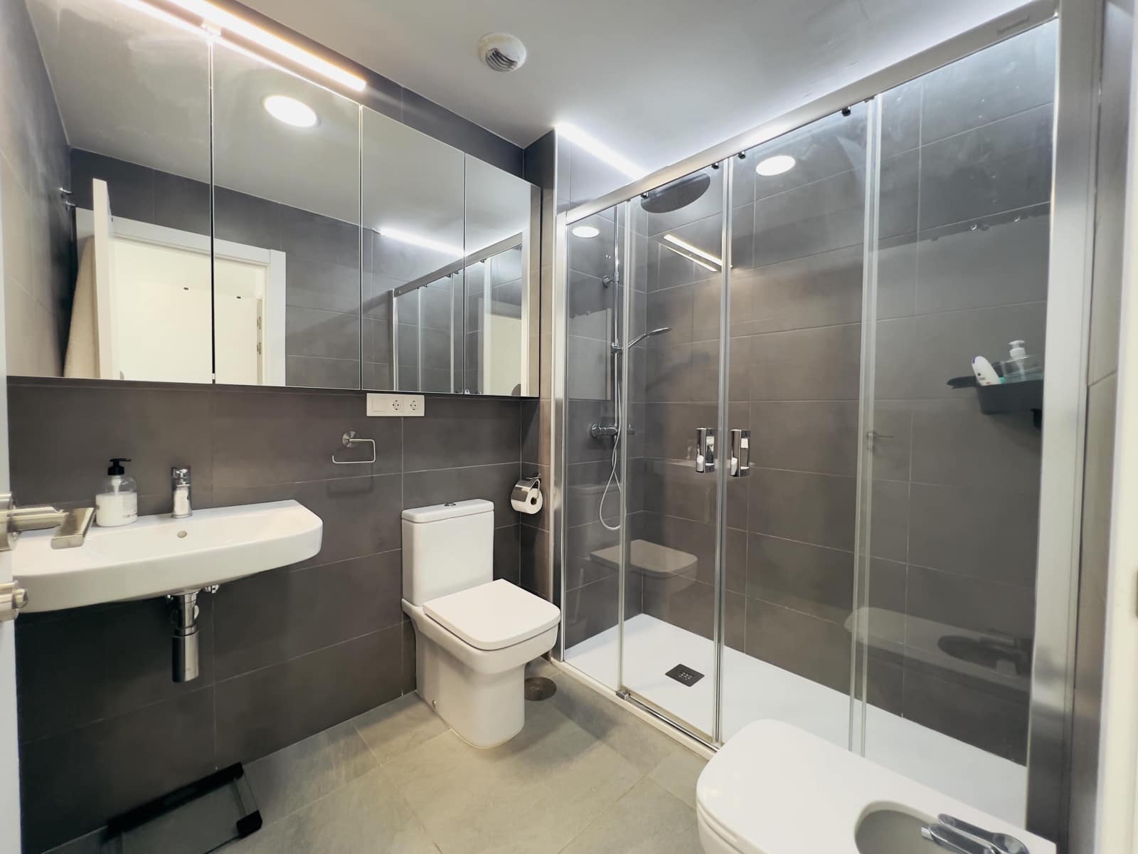 2 soveværelse Lejlighed til leje i Almunecar med swimmingpool garage - € 1.000 (Ref: 9265070)