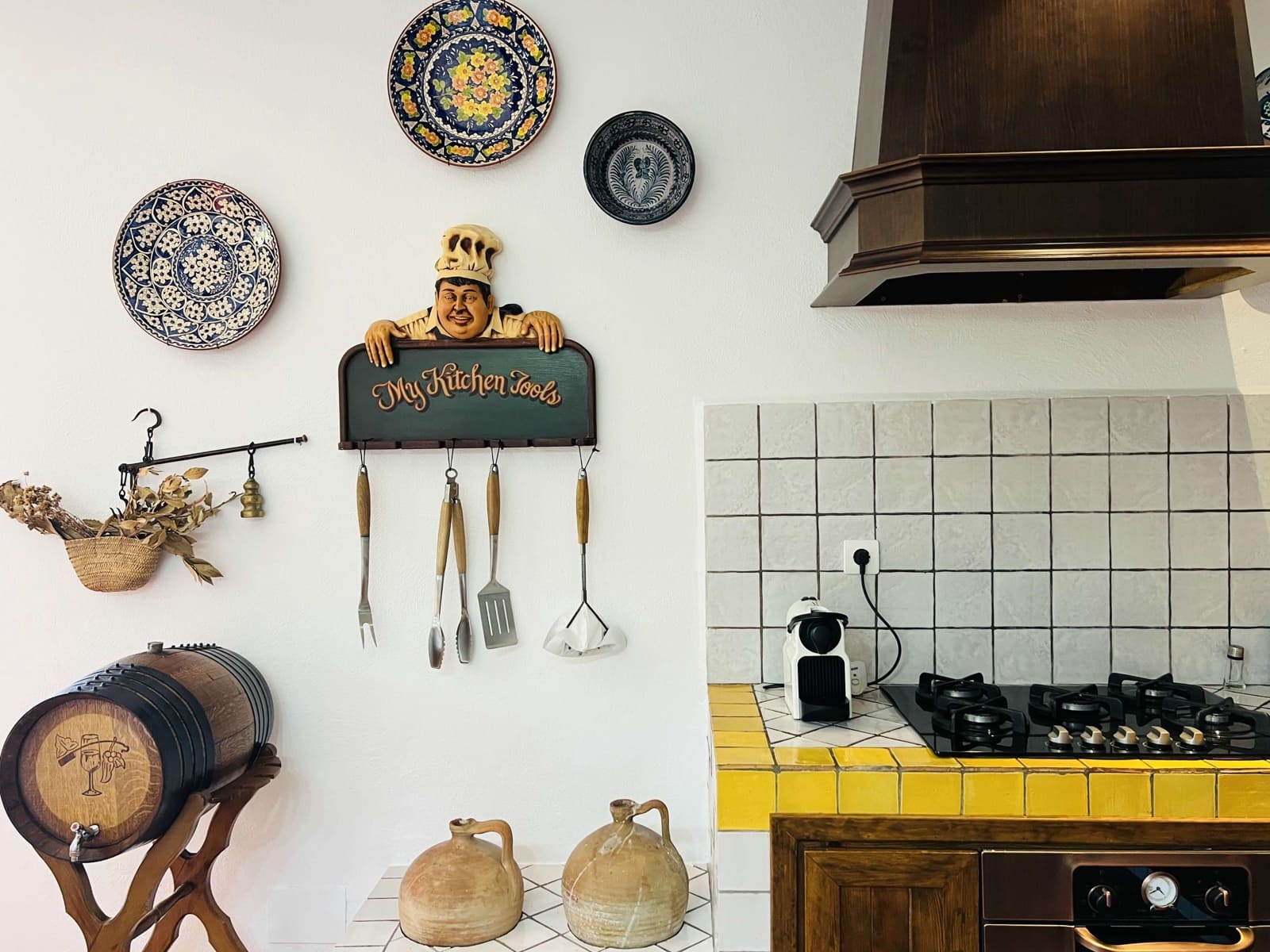 4 bedroom Finca/Country House for rent in Almunecar with pool garage - € 3,000 (Ref: 9293418)