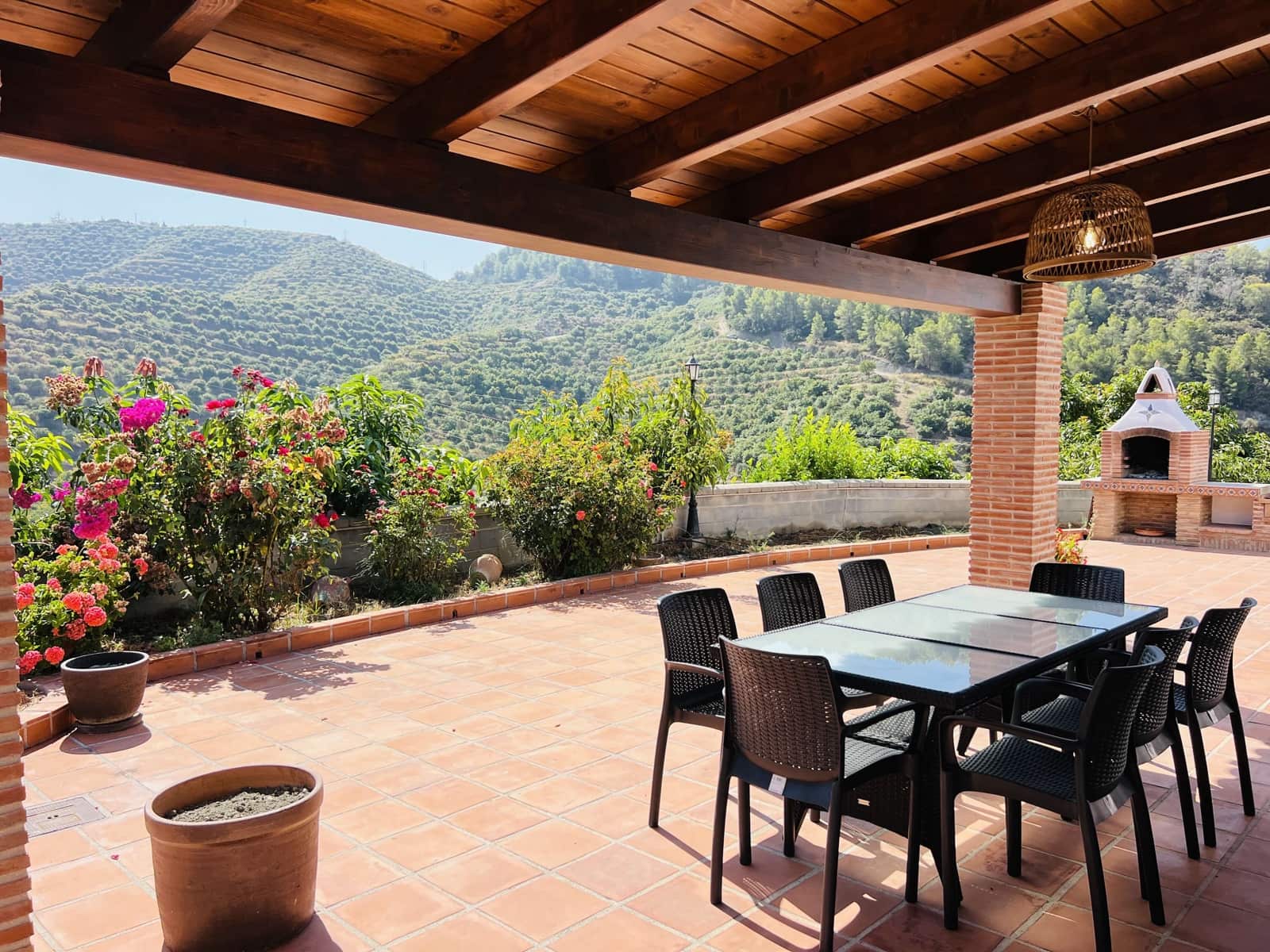 4 bedroom Finca/Country House for rent in Almunecar with pool garage - € 3,000 (Ref: 9293418)