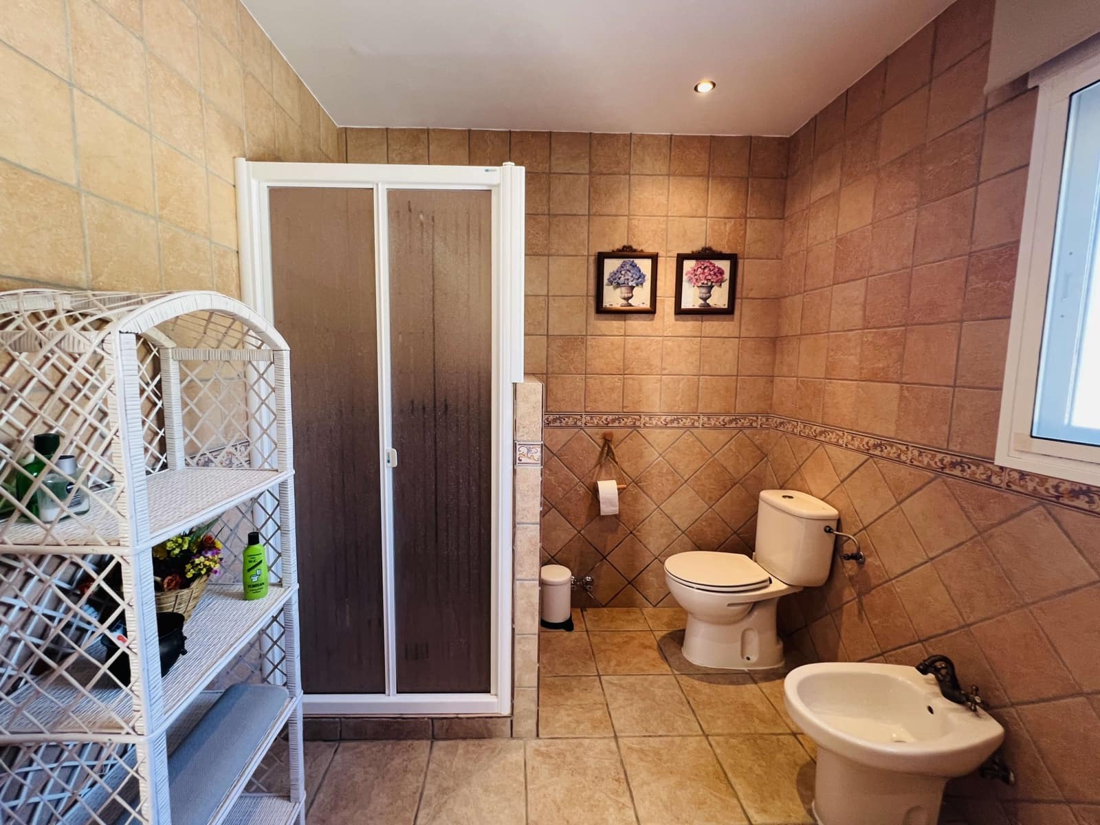 4 bedroom Finca/Country House for rent in Almunecar with pool garage - € 3,000 (Ref: 9293418)