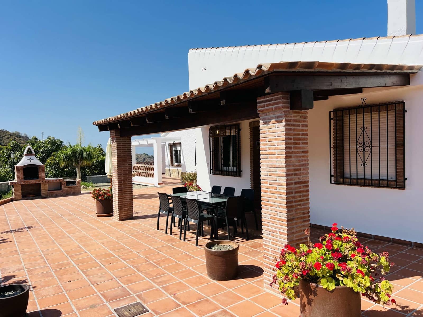 4 Zimmer Finca/Landgut zu vermieten in Almunecar mit Pool Garage - 3.000 € (Ref: 9293418)