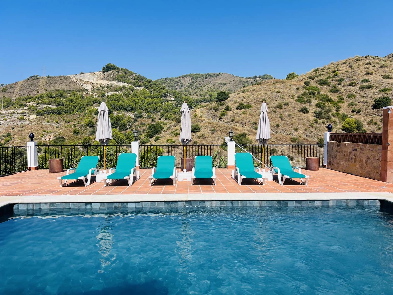 4 Zimmer Finca/Landgut zu vermieten in Almunecar mit Pool Garage - 3.000 € (Ref: 9293418)