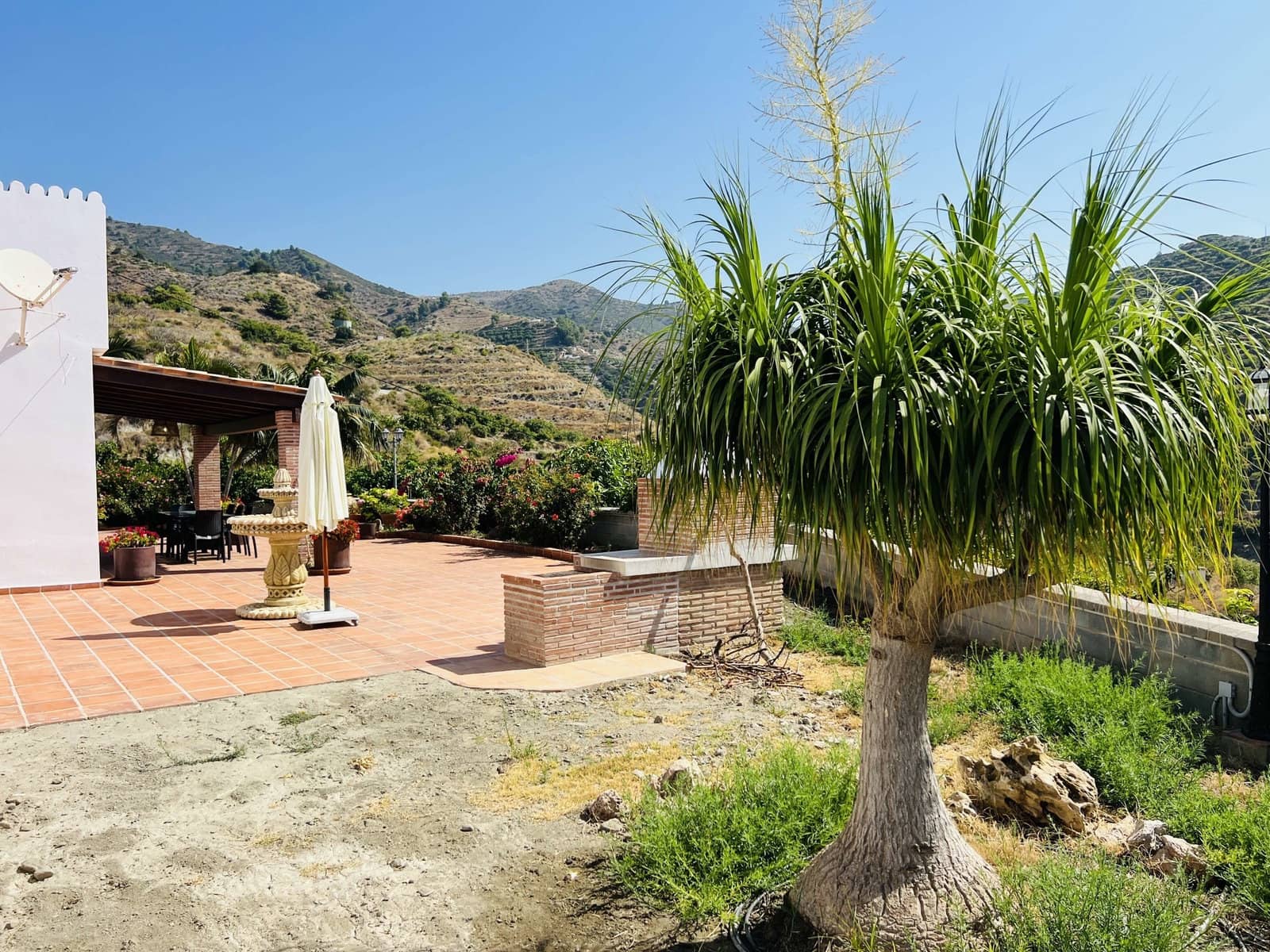 4 Zimmer Finca/Landgut zu vermieten in Almunecar mit Pool Garage - 3.000 € (Ref: 9293418)