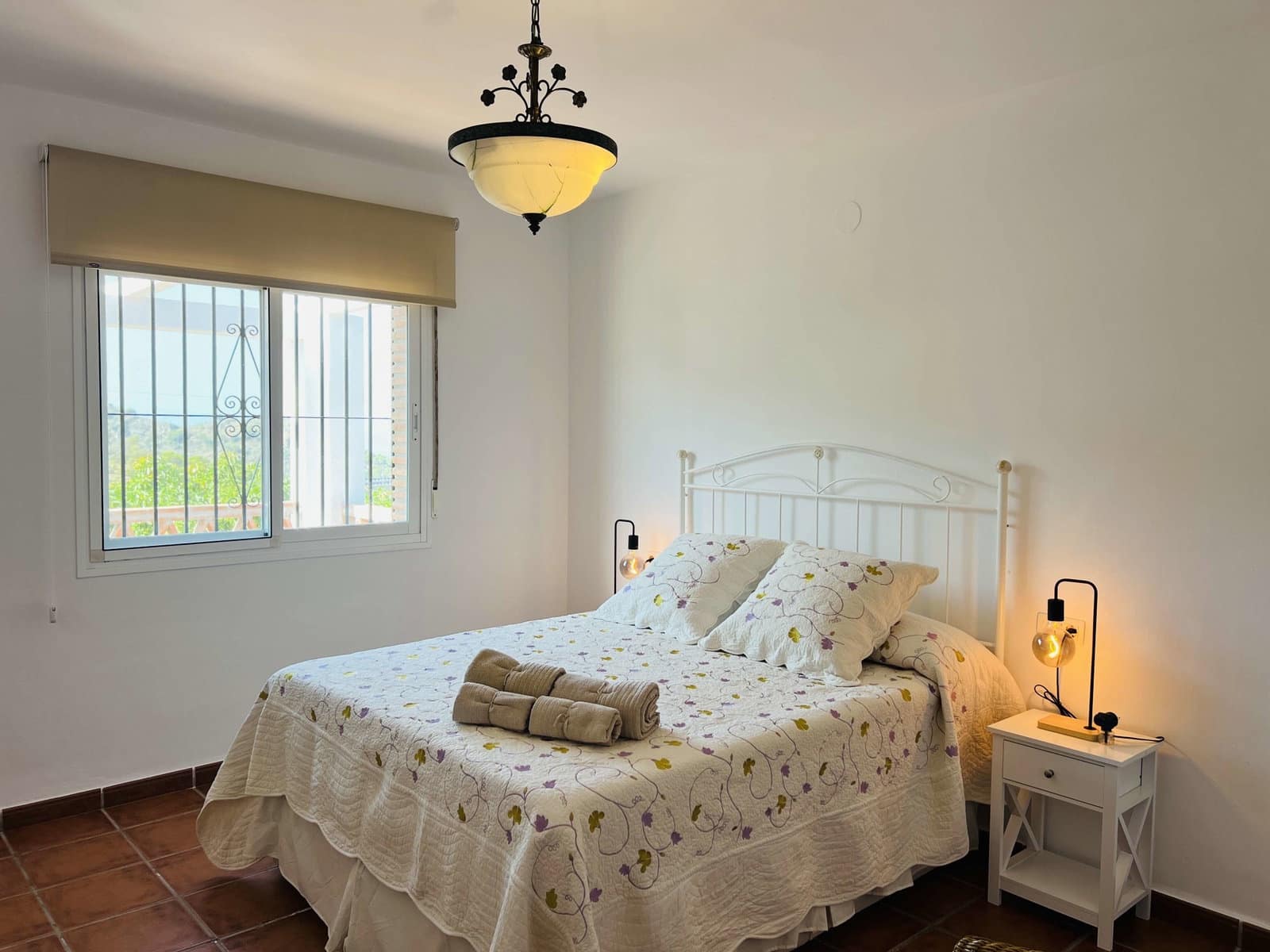 4 Zimmer Finca/Landgut zu vermieten in Almunecar mit Pool Garage - 3.000 € (Ref: 9293418)