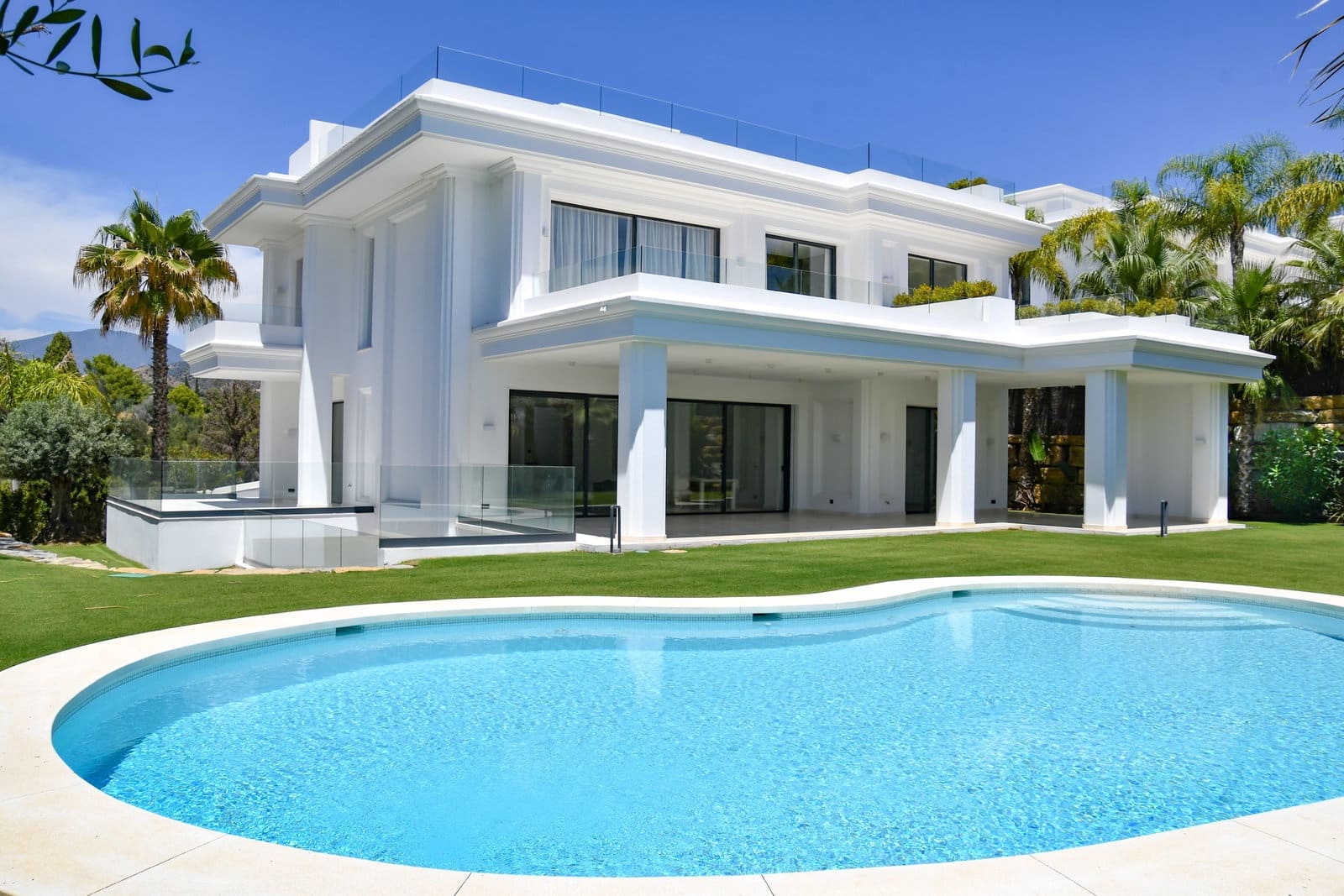 7 Zimmer Villa zu verkaufen in Marbella mit Pool Garage - 6.400.000 € (Ref: 9320011)