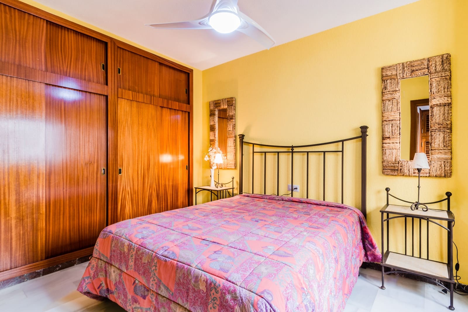 3 soverom Leilighet til leie i Almunecar - € 875 (Ref: 9432767)