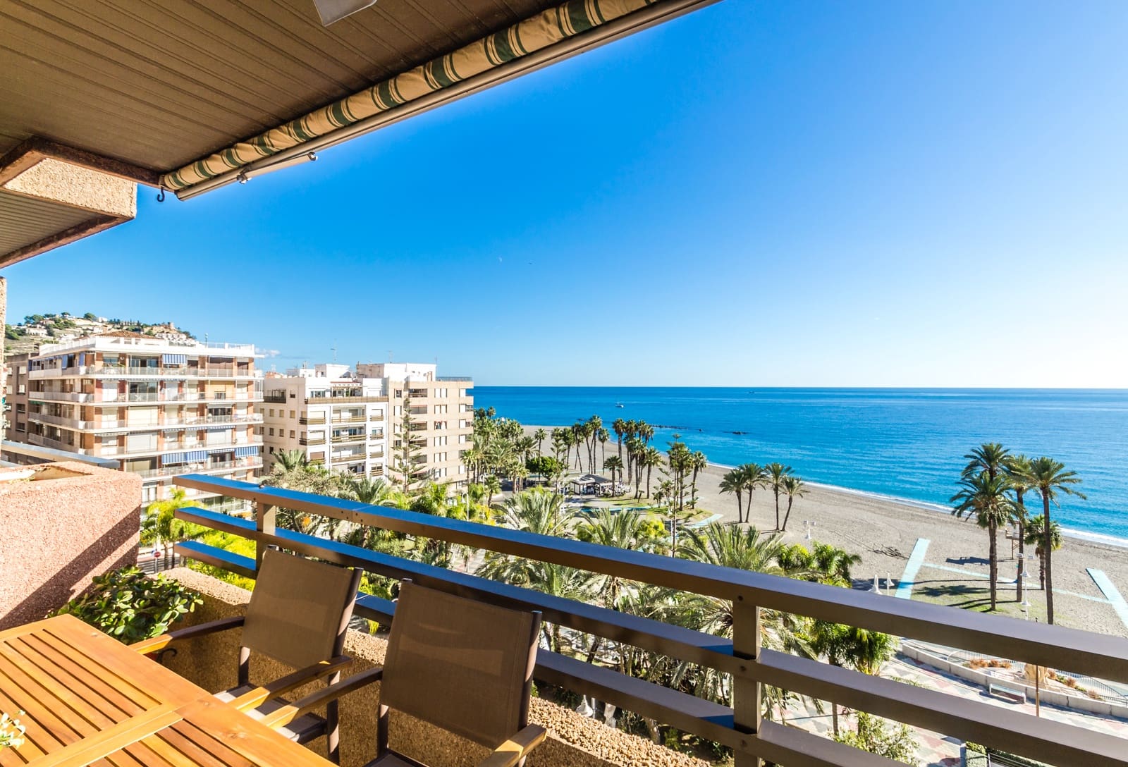 3 soverom Leilighet til leie i Almunecar - € 875 (Ref: 9432767)