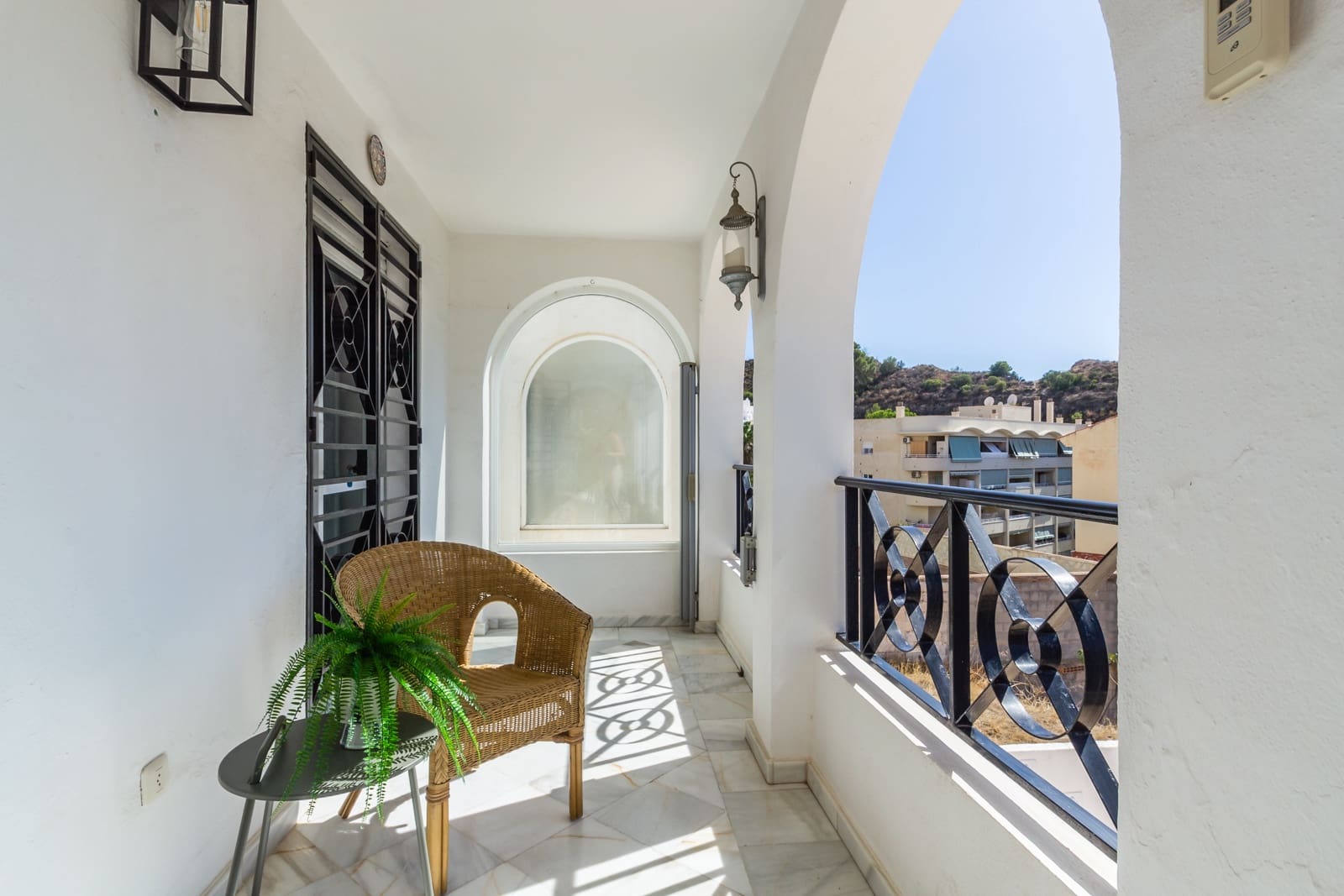 3 makuuhuone Omakotitalo vuokrattavana paikassa Almunecar mukana uima-altaan 
autotalli - 1 875 € (Ref: 9448469)