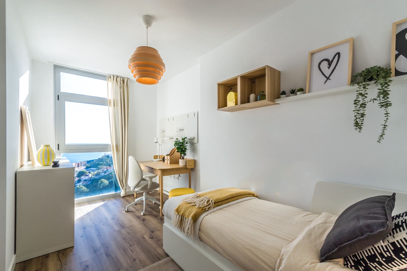 2 soverom Leilighet til salgs i Almunecar med svømmebasseng garasje - € 373 000 (Ref: 9471006)