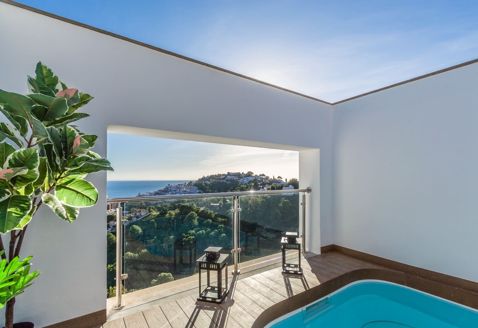 2 soverom Leilighet til salgs i Almunecar med svømmebasseng garasje - € 373 000 (Ref: 9471006)