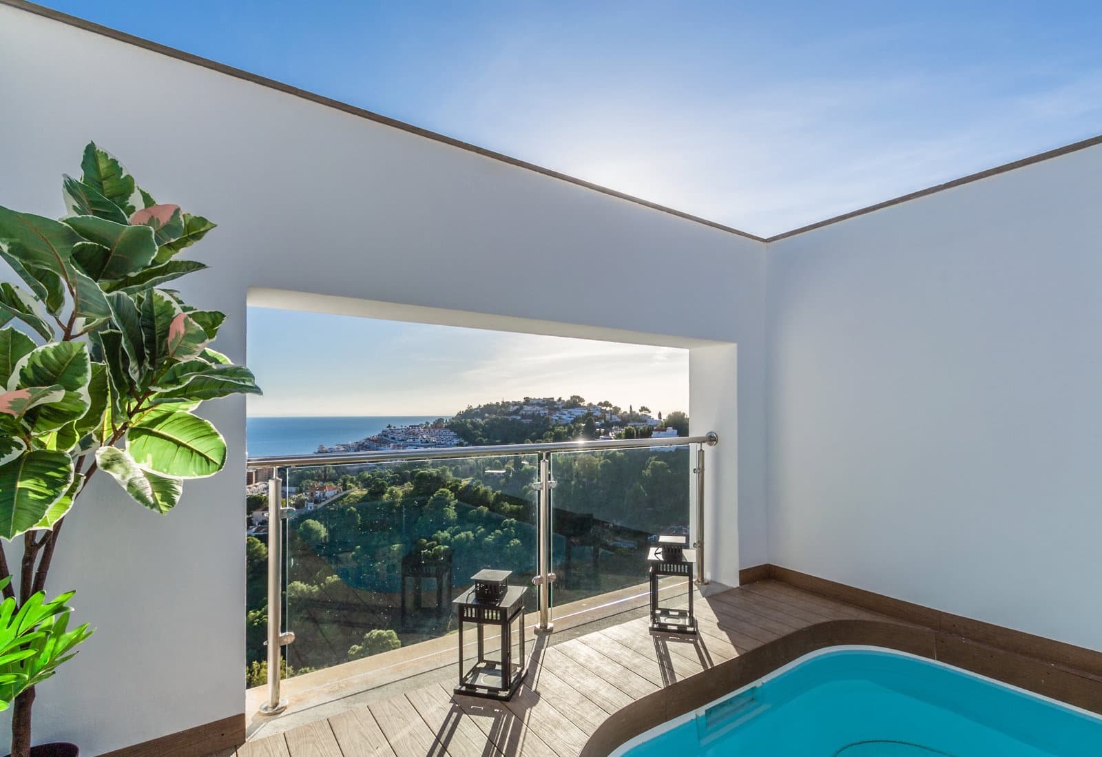 2 bedroom Apartment for sale in Almunecar with pool garage - € 393,000 (Ref: 9471006)