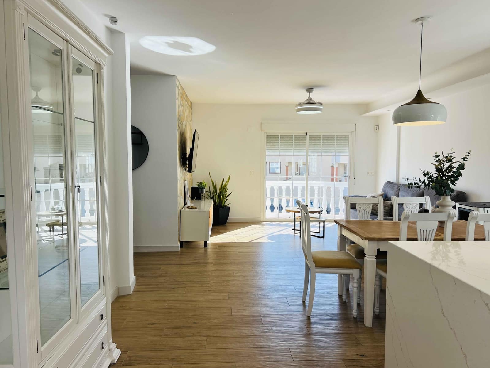 3 makuuhuone Omakotitalo vuokrattavana paikassa Almunecar mukana uima-altaan - 1 400 € (Ref: 9481550)