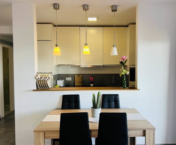 2 Zimmer Apartment zu vermieten in Almuñécar - 750 € (Ref: 9481551)