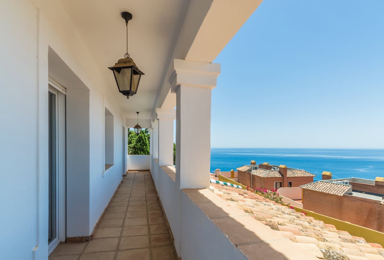 7 bedroom Villa for sale in Almunecar with pool garage - € 930,000 (Ref: 9672764)