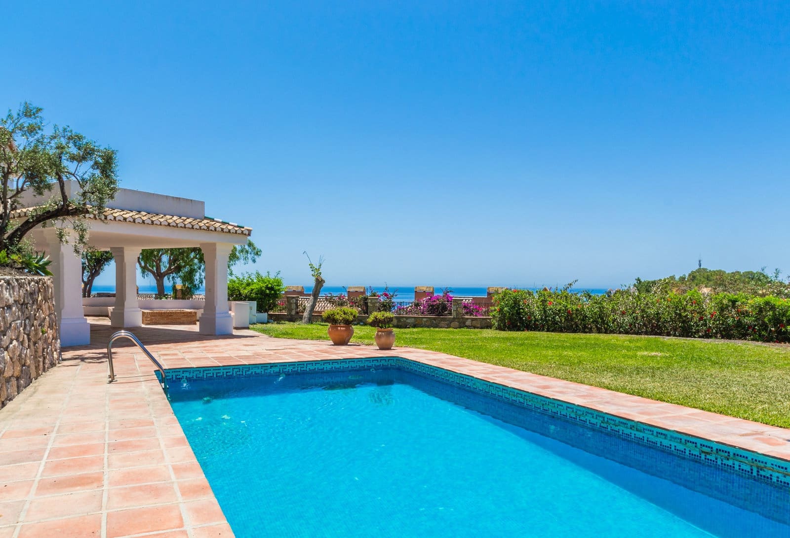 7 bedroom Villa for sale in Almunecar with pool garage - € 930,000 (Ref: 9672764)
