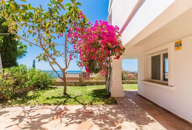 7 sovrum Villa till salu i Almuñécar med pool garage - 930 000 € (Ref: 9672764)