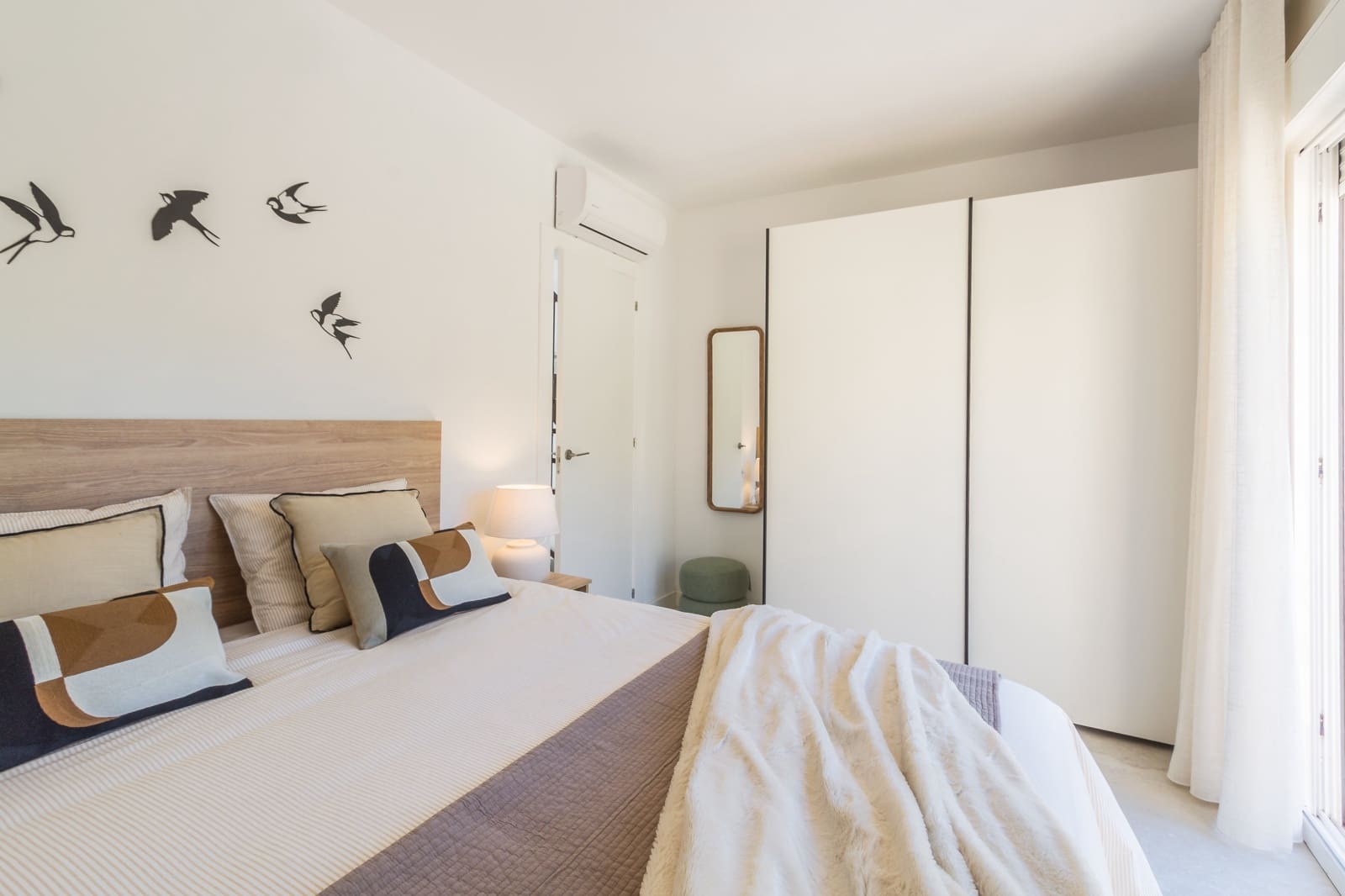 Apartamento de 2 habitaciones en Almuñécar en alquiler con piscina garaje - 1.075 € (Ref: 9912356)