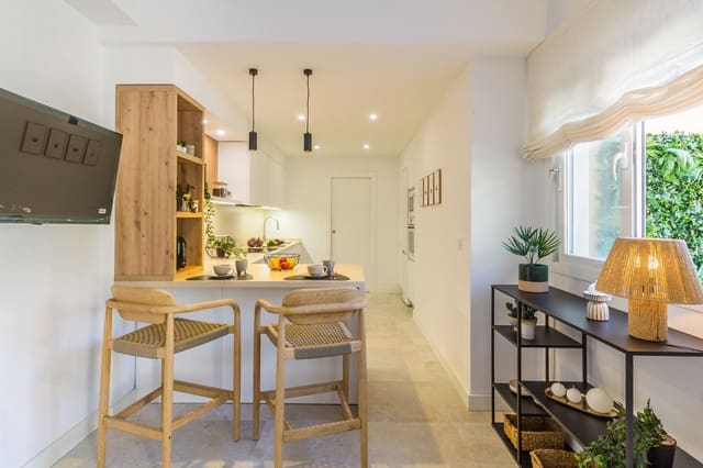 2 slaapkamer Appartement te huur in Almuñécar met zwembad garage - € 1.250 (Ref: 9912356)