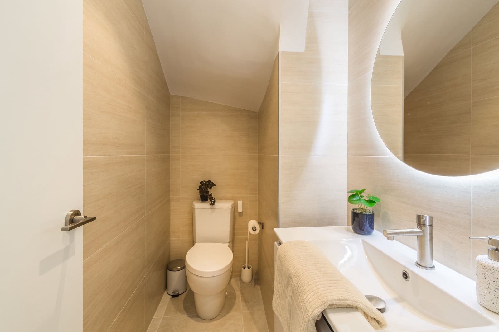 2 bedroom Apartment for rent in Almunecar with pool garage - € 1,250 (Ref: 9912356)
