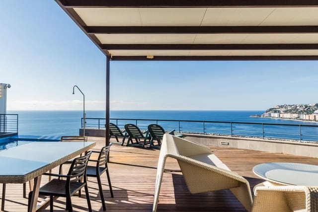 4 Zimmer Villa zu verkaufen in Almuñécar mit Pool Garage - 875.000 € (Ref: 9950855)