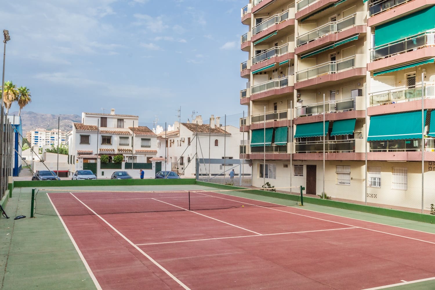 Apartamento de 2 habitaciones en Almuñécar en alquiler con piscina - 750 € (Ref: 9979236)