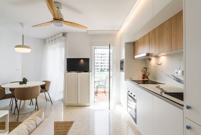 Apartamento de 2 habitaciones en Almuñécar en alquiler con piscina - 750 € (Ref: 9979236)