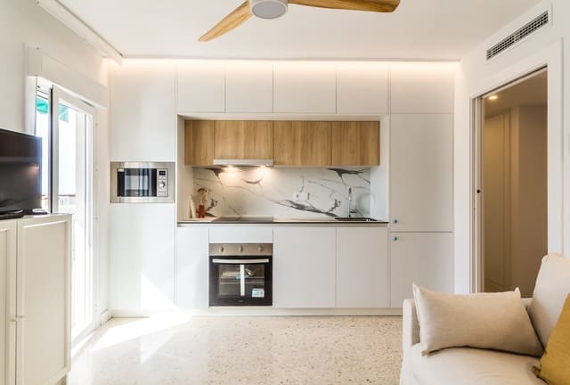 Apartamento de 2 habitaciones en Almuñécar en alquiler con piscina - 750 € (Ref: 9979236)