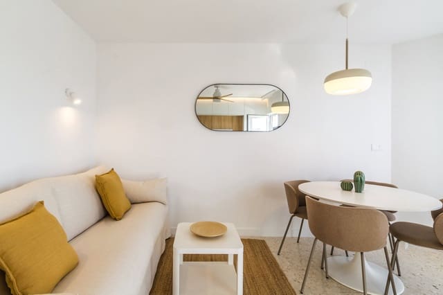 2 Zimmer Apartment zu vermieten in Almuñécar mit Pool - 750 € (Ref: 9979236)