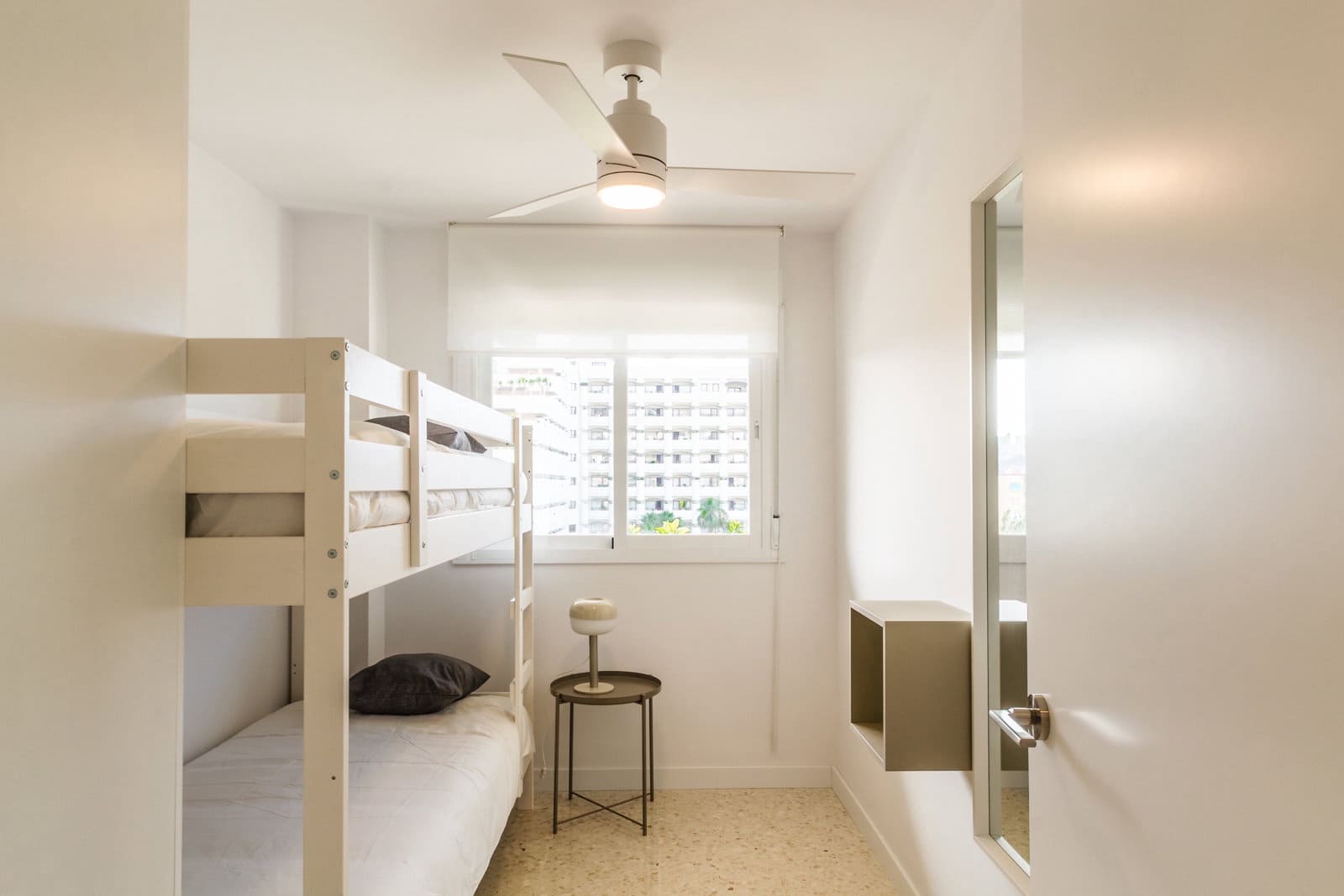 2 slaapkamer Appartement te huur in Almunecar met zwembad - € 750 (Ref: 9979236)